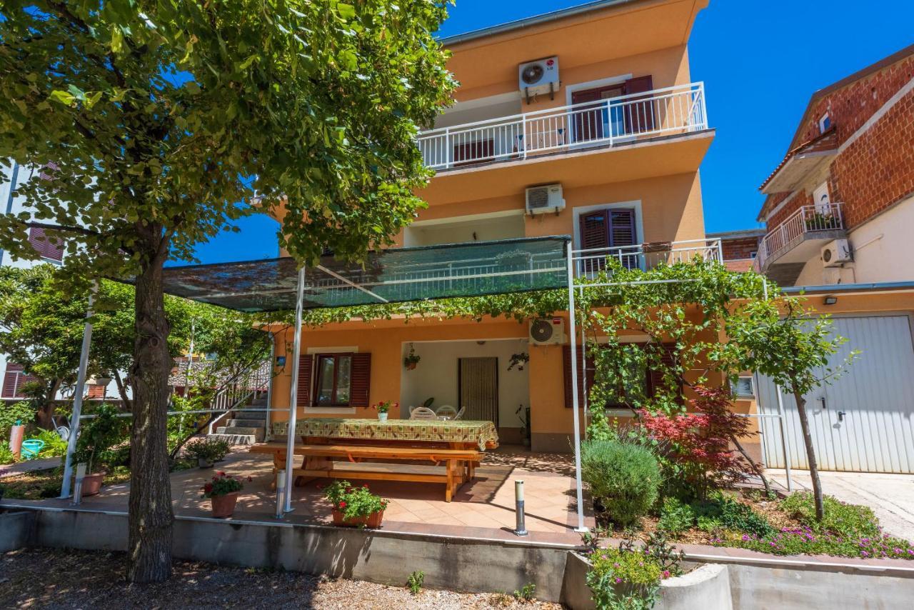 Apartments Lilin ツリクヴェニツァ エクステリア 写真