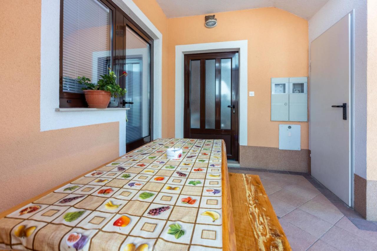 Apartments Lilin ツリクヴェニツァ エクステリア 写真